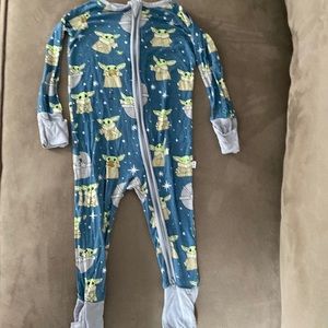 LITTLE SLEEPIES 6-12 months zippie; great condition: no stains or damage